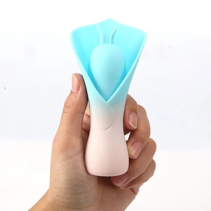 Maia MINA - Blue - Fluttering Flower Stimulator - STIMULATORS