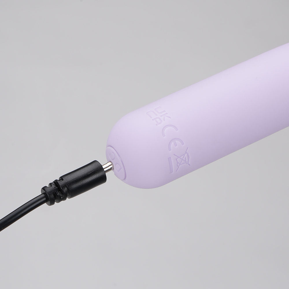Maia TAWNI - Lavender Bullet with Flickering Tip