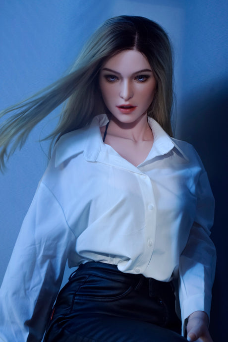 Elsababe Tyler Grande: 165cm/5ft4 Anime Silicone Sex Doll