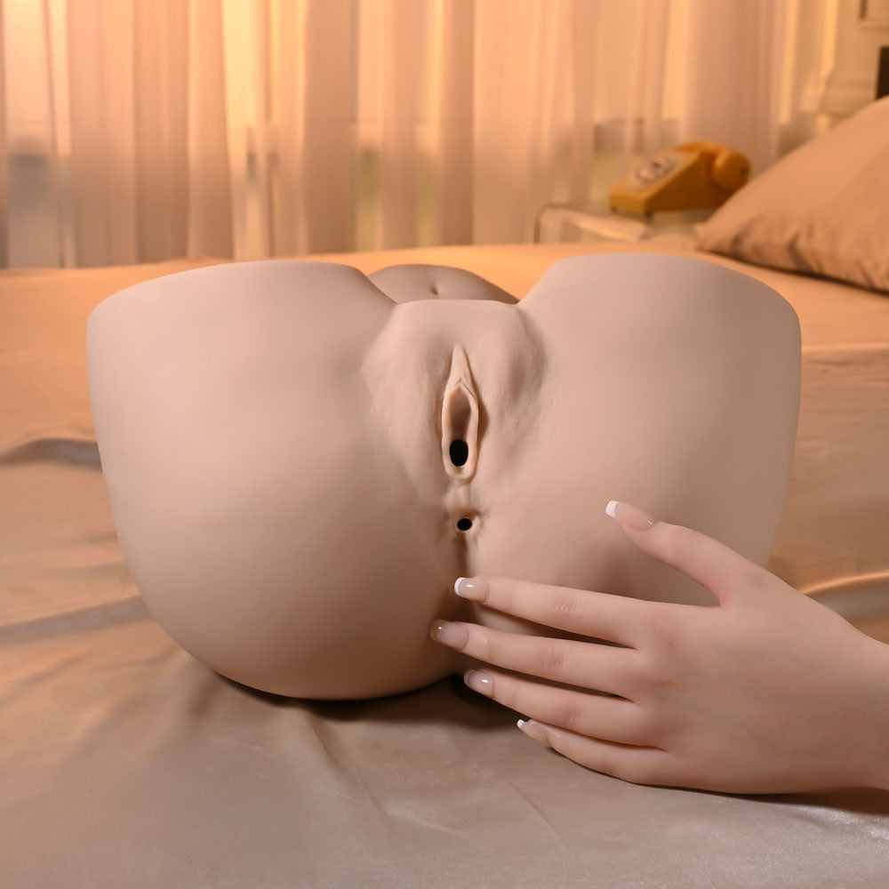 Zero Tolerance Squirting For Me XL Riley Reid Torso Rechargeable