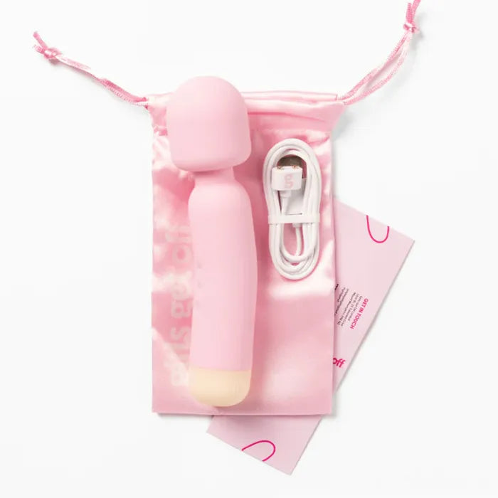 Girls Get Off - Wanda - Pink Massage Wand