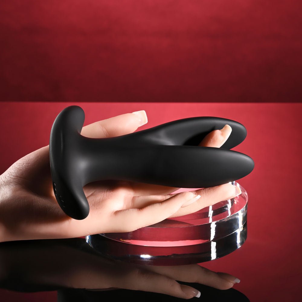 Gender X Spread The Love Black Stretching Anal Plug With Remote - ANAL TOYS