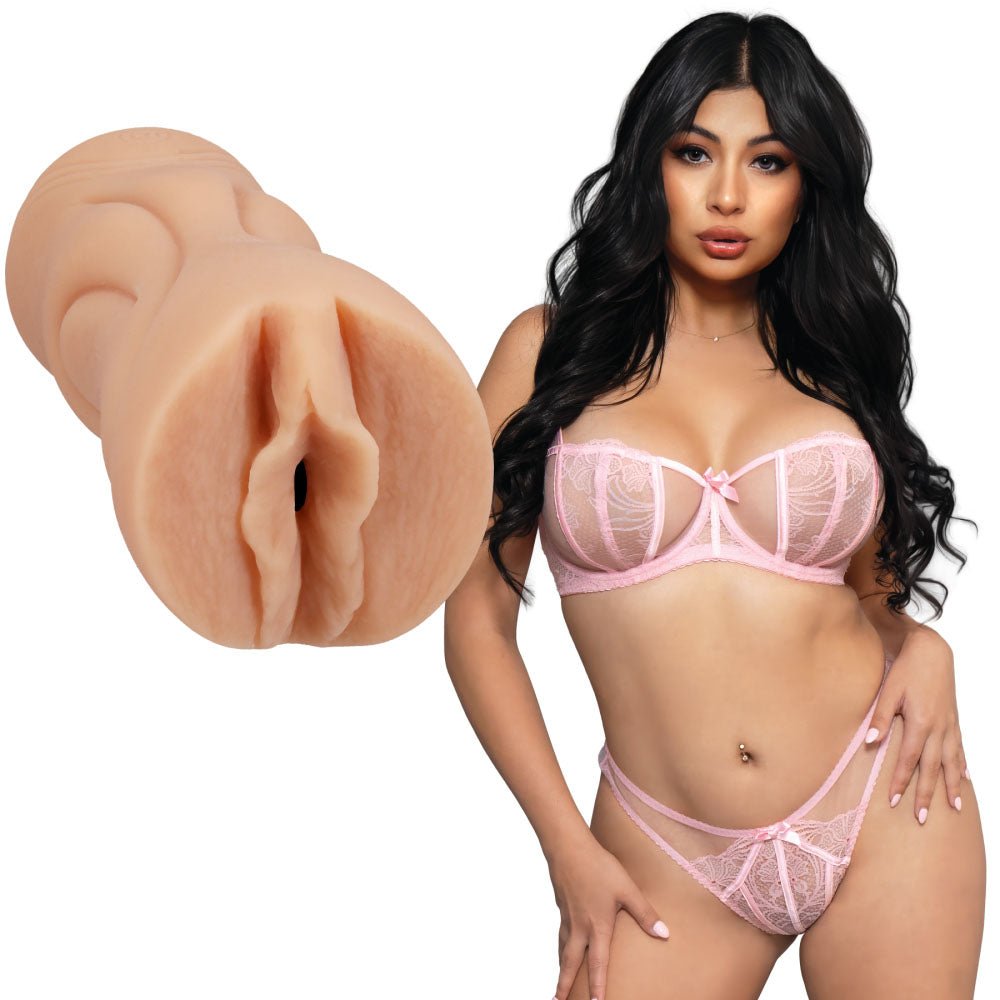 Signature Strokers Cami Strella Flesh Vagina Stroker - MASTURBATORS